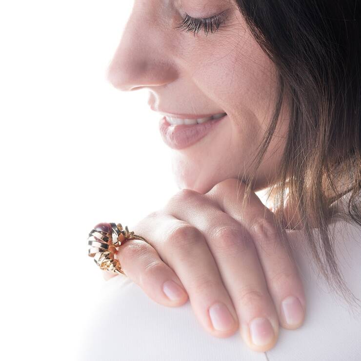 Nastri - Anello in oro 18 kt e perla rosa d’acqua dolce